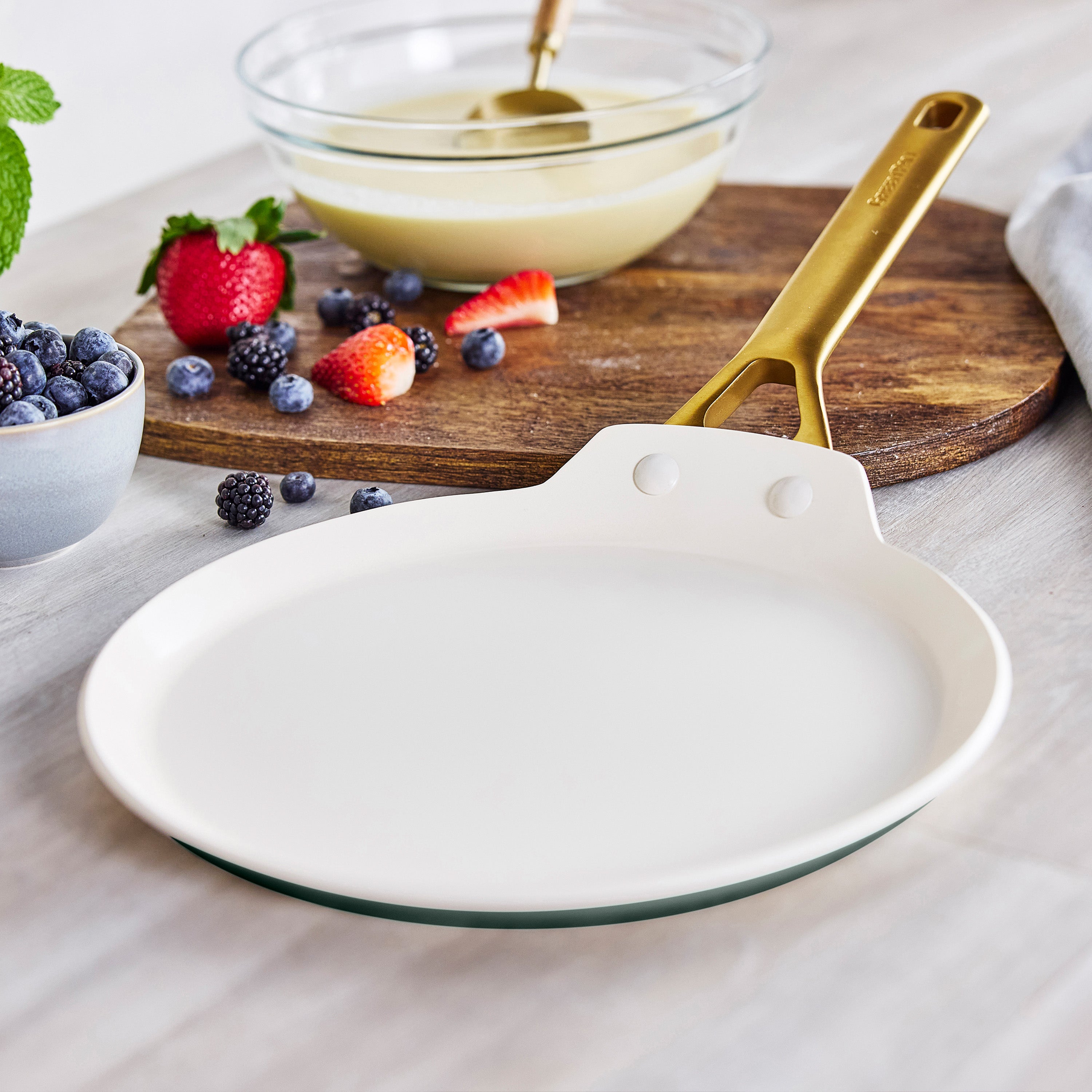 Reserve Pro Ceramic Nonstick 10" Crepe Pan | Spruce